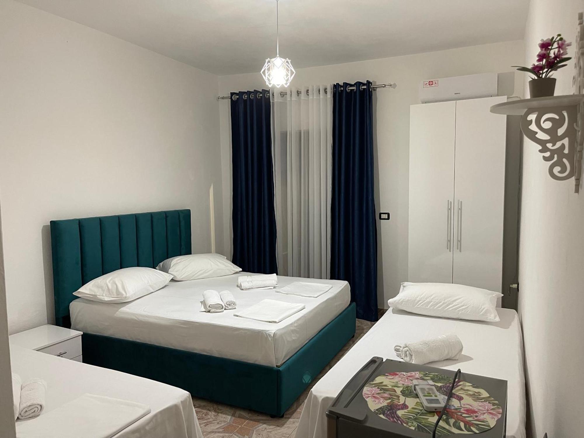 Mabel Rooms Дуррес Экстерьер фото