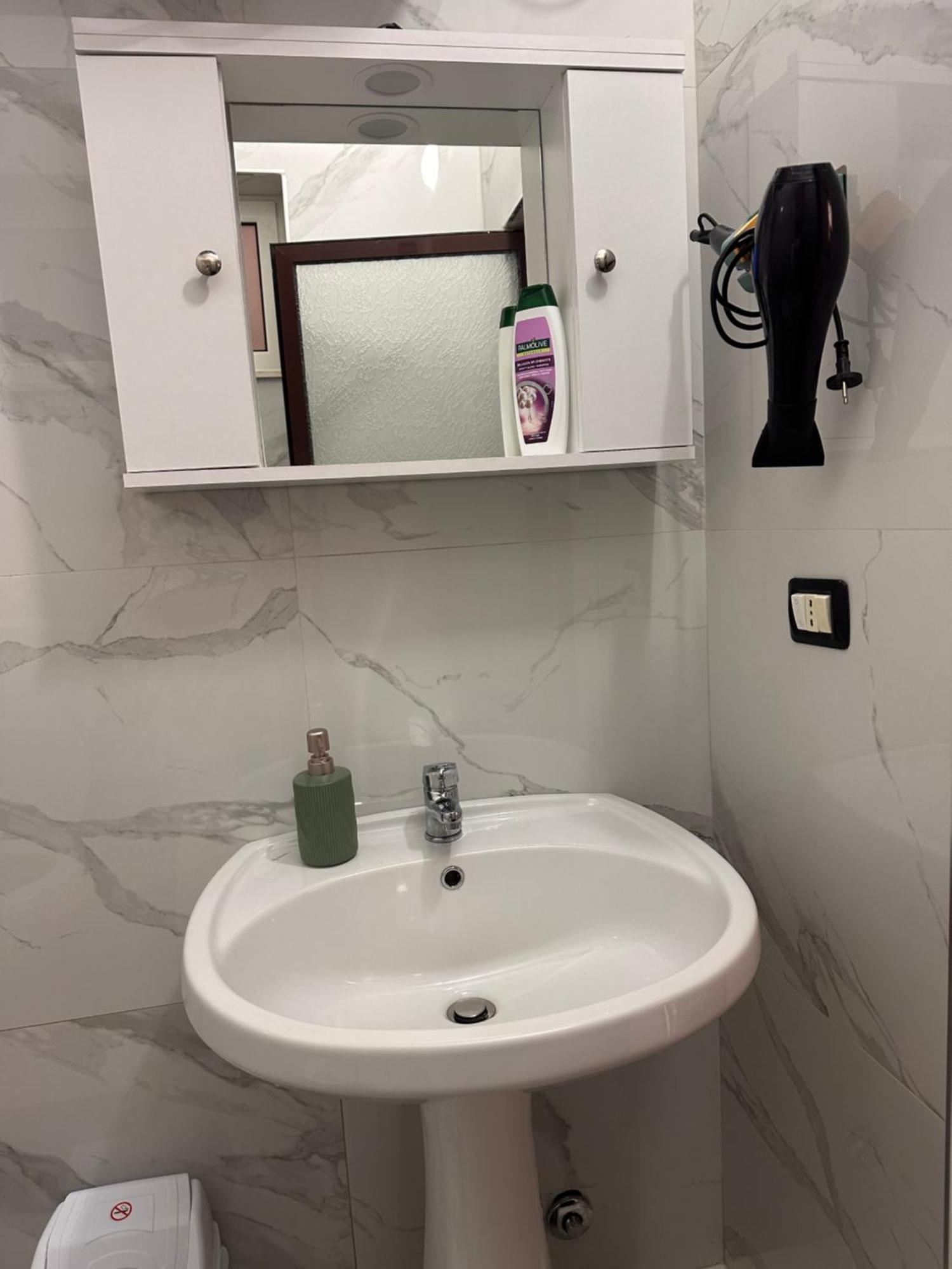 Mabel Rooms Дуррес Экстерьер фото