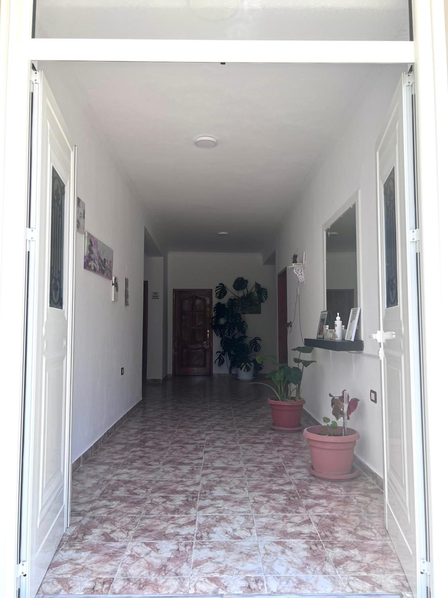 Mabel Rooms Дуррес Экстерьер фото